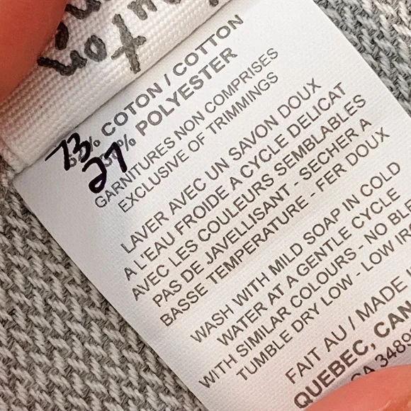 Liquidation Sale: BNWT Made in Canada: Bouton Jaune | Gray Nursery Blanket - Picture 6 of 6